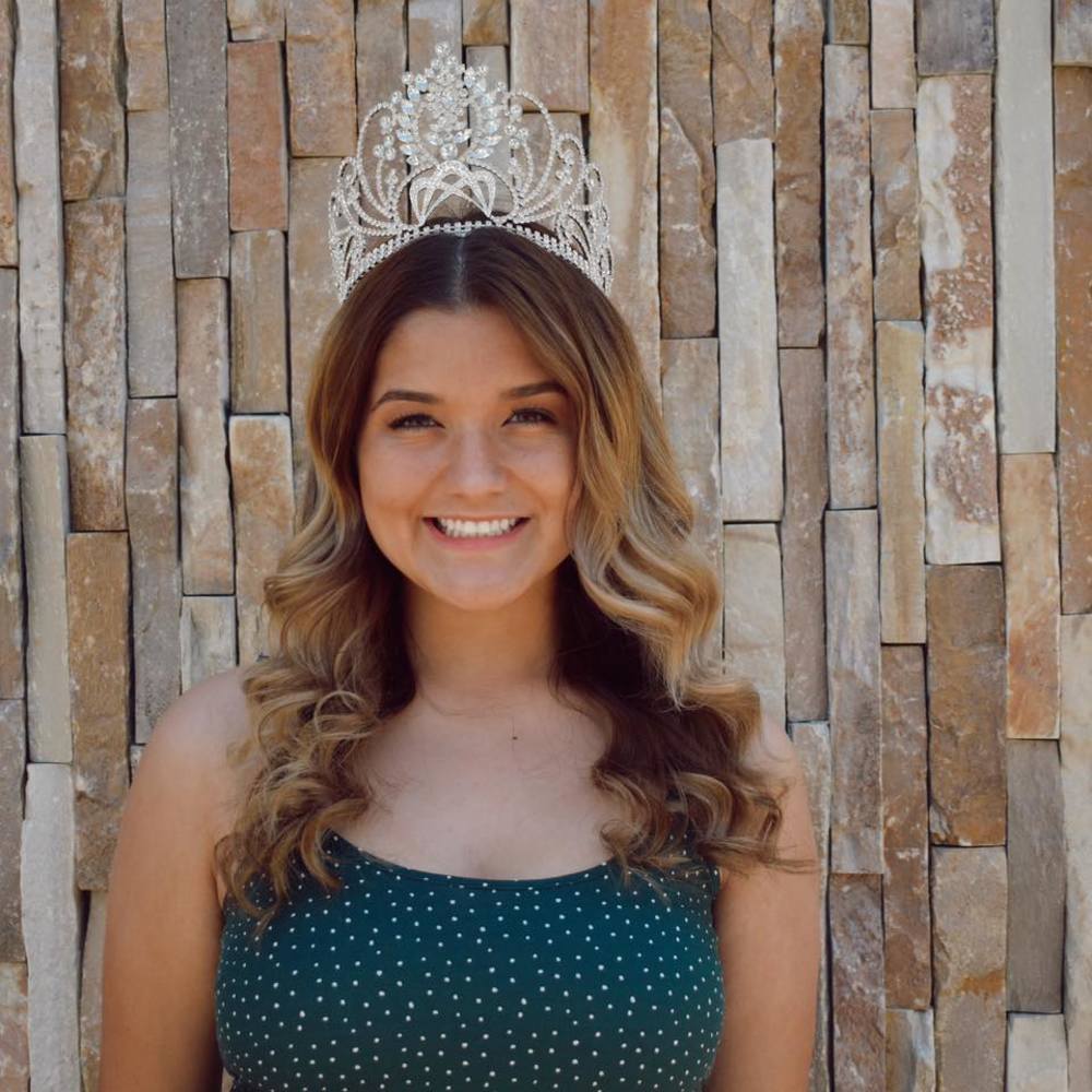 Meet your Posher, Anisa